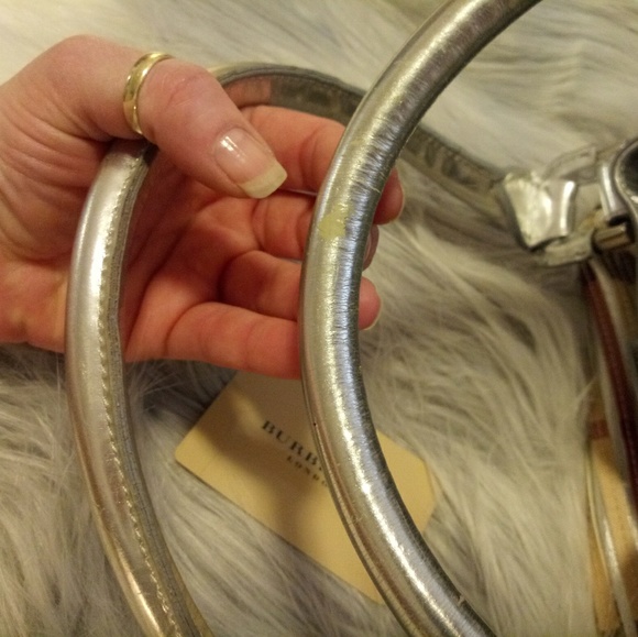 Authentic Burberry London Purse - Picture 6 of 8